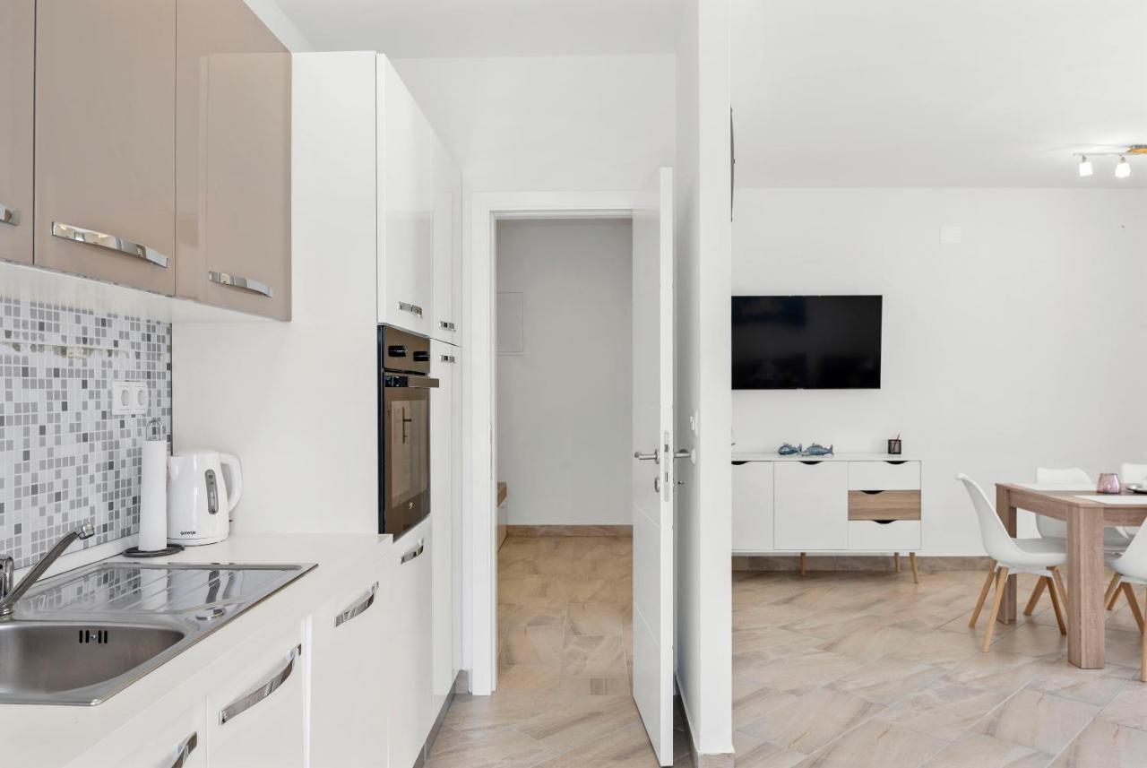 Aaa Anic Amazing Apartments Deluxe สปลิท ภายนอก รูปภาพ
