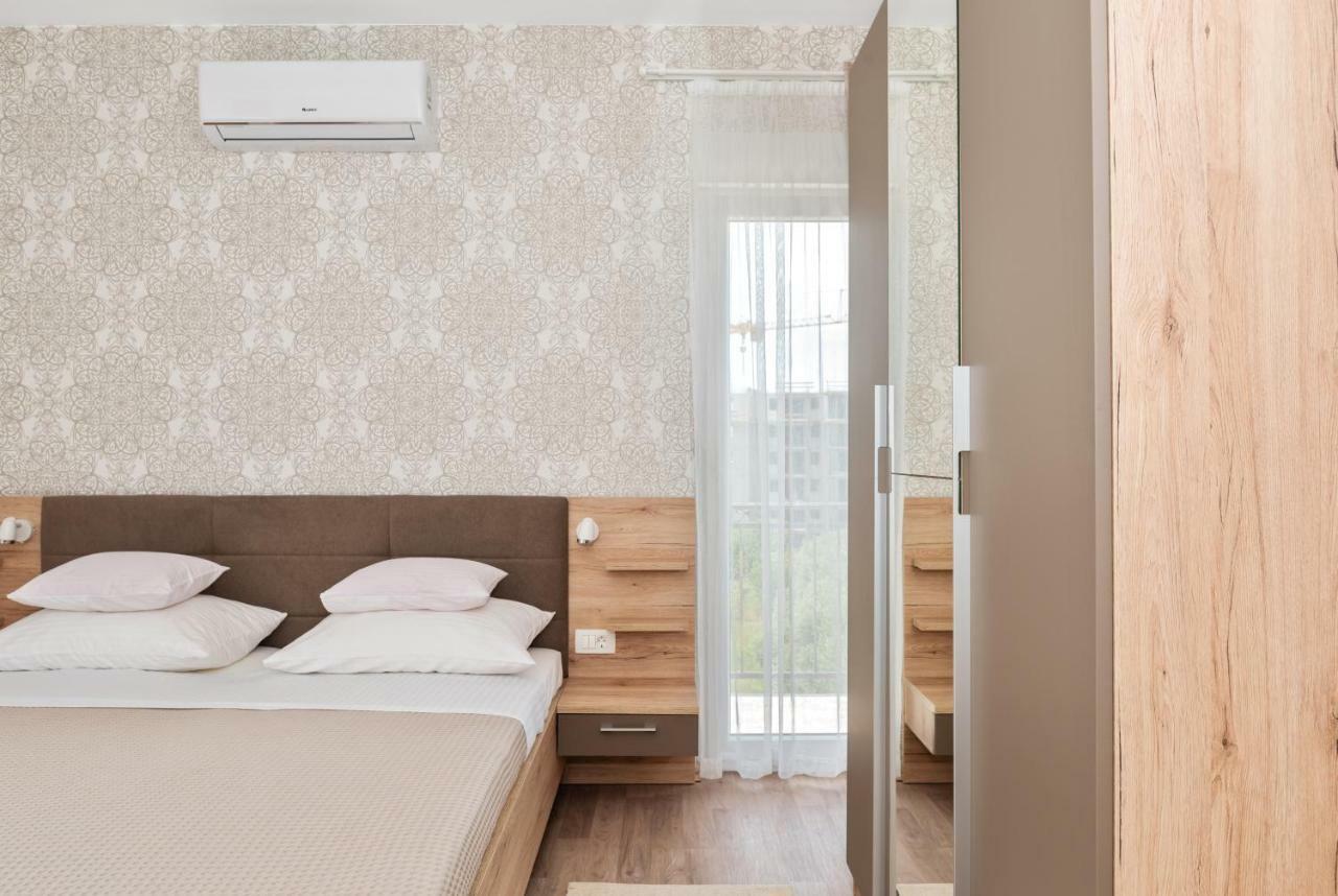Aaa Anic Amazing Apartments Deluxe สปลิท ภายนอก รูปภาพ
